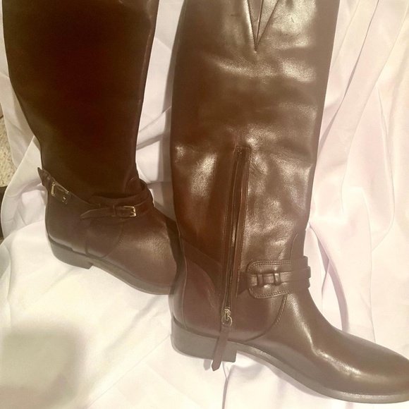 Burberry Brand New NWOB Leather Boots/Straps& Buckles md in Italy Choc Brn sz 8 - Picture 3 of 16